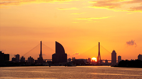 上海日出夜景延时摄影黄浦江美罗城中信泰富