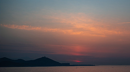 实拍金沙滩海边日出延时