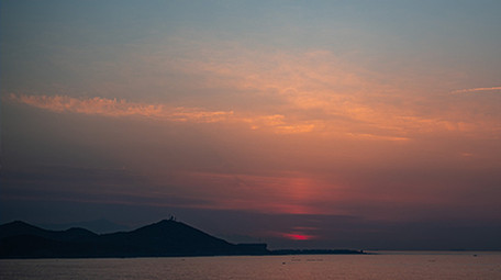 实拍金沙滩海边日出延时