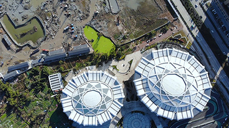 航拍浙江温州体育馆车流高楼大厦城市景观