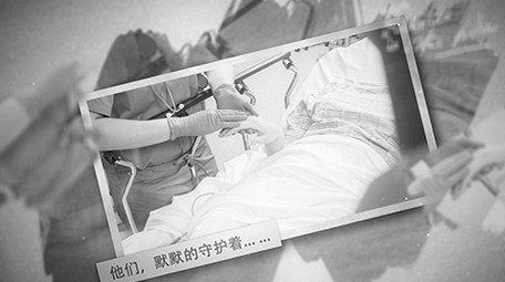 温情复古老旧相册武汉疫情图文模板