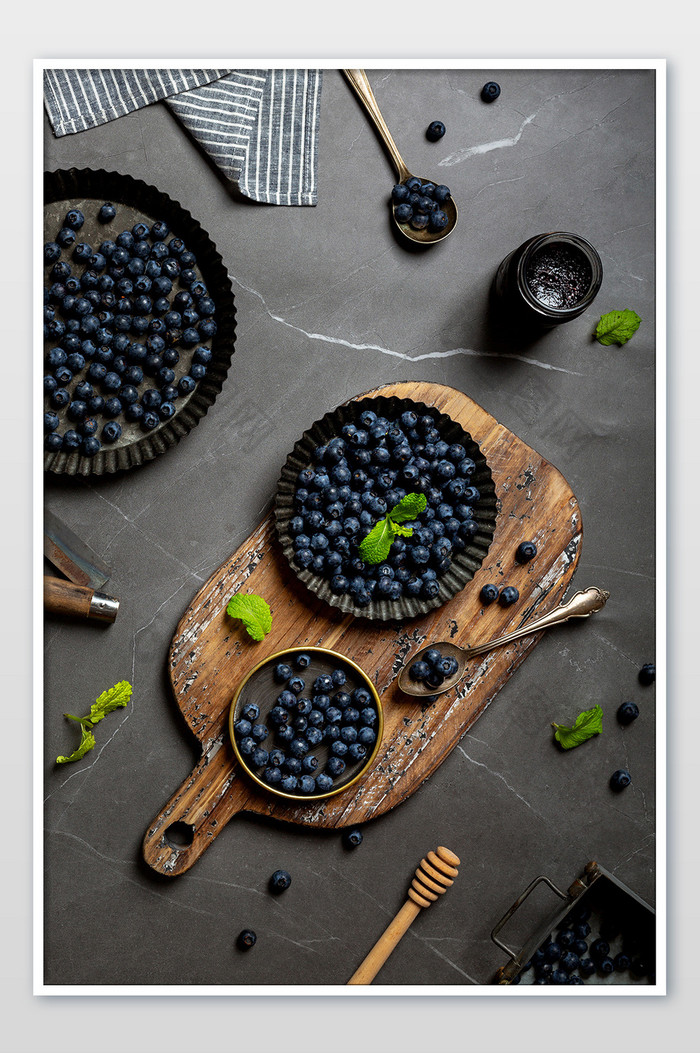 暗调美食水果蓝莓海报摄影图片图片