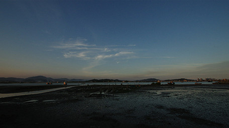 温馨浪漫渔港长堤晚霞星空延时摄影高清4K