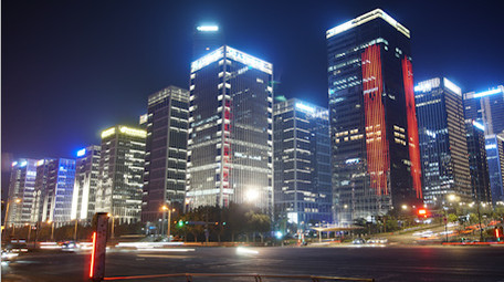 4k唯美流光延时夜晚济南汉峪金谷车流