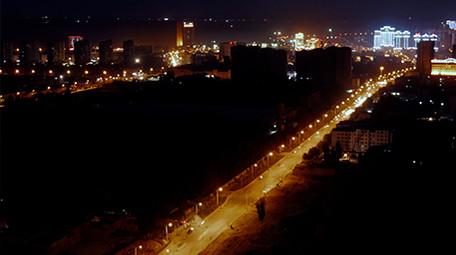 新疆乌鲁木齐大气城市车流夜景延时航拍