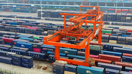 4K航拍重庆经开区物流运输中心视频素材