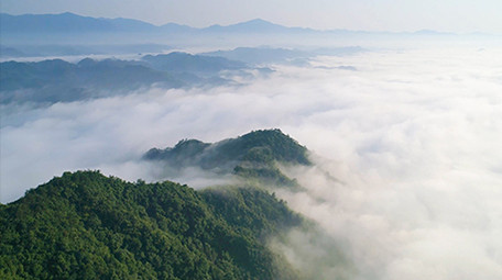 航拍浙江丘陵山区云海