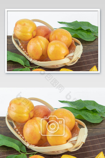 编织筐里的黄桃摄影图图片