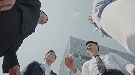 商务企业宣传办公广告人物男女笑容实拍视频