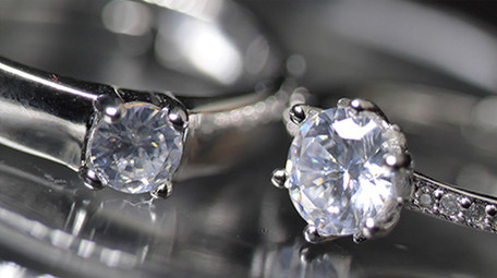 4k实拍婚礼戒指流光