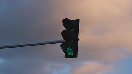 延时拍摄交通信号灯红绿灯遵守交通规则