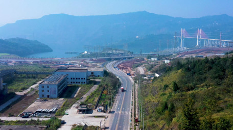 4K航拍高速公路车流互通实拍视频