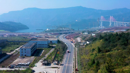 4K航拍高速公路车流互通实拍视频