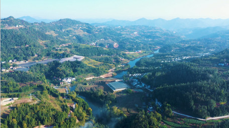 4K航拍乡村河流午后自然环境风光实拍视频