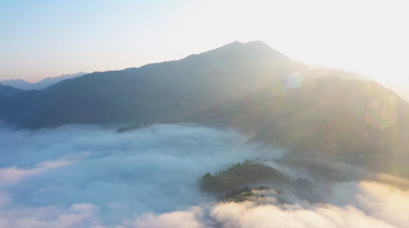 4K航拍宏伟大气云海最美乡村旅游实拍视频