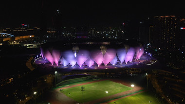 大气航拍<strong>杭州</strong>奥体中心莲花碗体育馆夜景