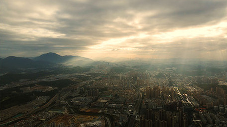 深圳城市早晨朦胧光线