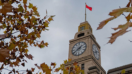 4k上海外滩地标海关大楼洋楼时钟延时摄影