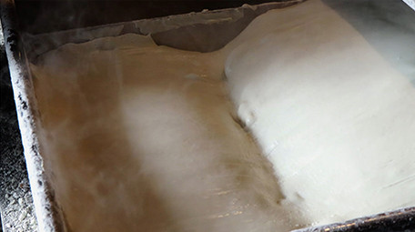 实拍家庭作坊手艺人制作粉丝