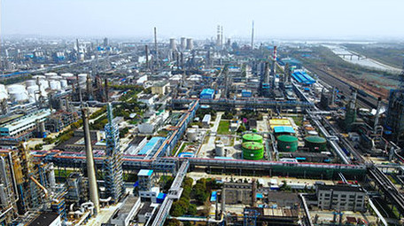 4K航拍化工行业生产石油能源炼油生产