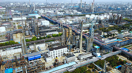 4K航拍化工行业生产石油能源炼油生产