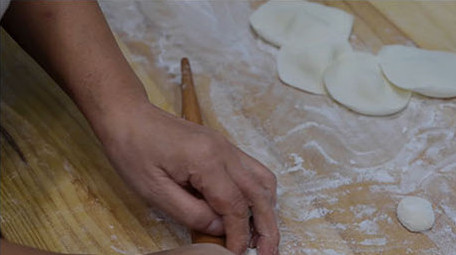 行业职业餐饮水饺工人手工水饺包水饺