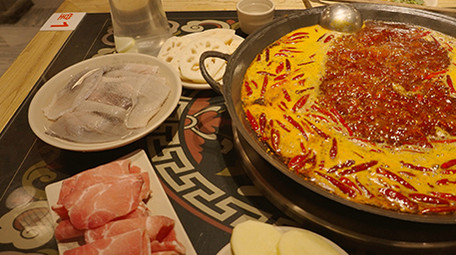 4k重庆火锅红汤锅底美食餐饮文化实拍