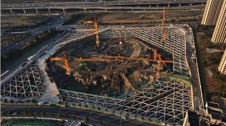 4K大气航拍建筑行业建筑工地塔吊