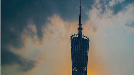 地标广州广州塔延迟拍摄日出小蛮腰