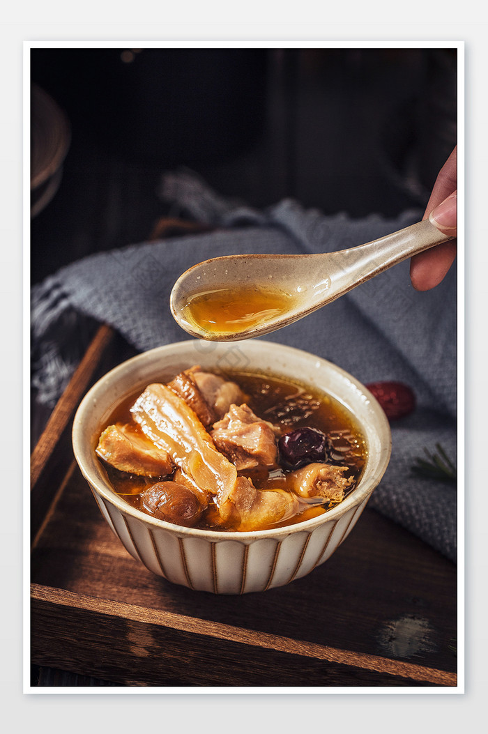 传统美食红枣鸡汤图片图片
