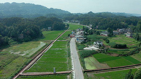 4k航拍<strong>乡村</strong>房屋农田农业经济发展