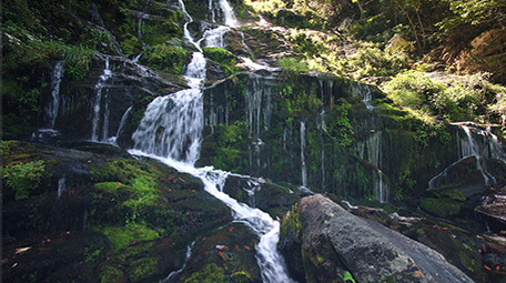 自然简约大气夏季瀑布壮观实拍素材