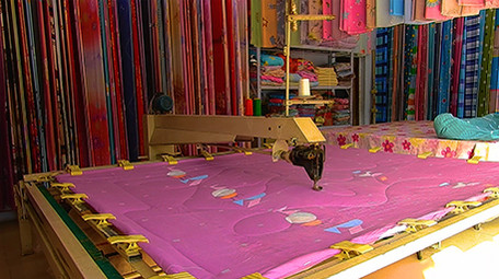 纺织行业自动化缝床单实拍