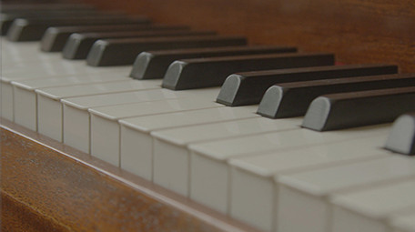 行业职业简约高端钢琴键钢琴内部实拍视频