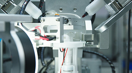 行业工业机器自动化智能化组装实拍视频