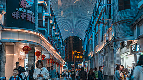 6K城市深圳老街小隧道行人延时素材