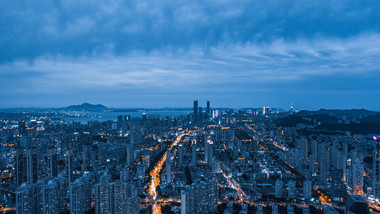 城市风景震撼航拍大连夜晚车流交通夜景延时