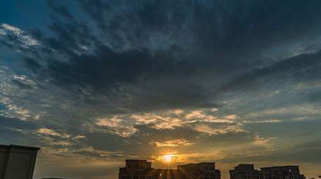 城市日出大气清晨朝阳日升天空变化延时