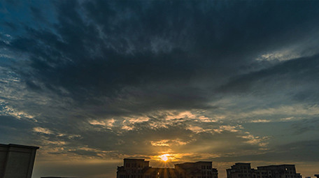 城市日出大气清晨朝阳日升天空变化延时