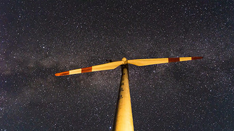 自然风光震撼风车银河星空星星移动延时