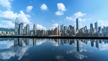 旅游大气重庆<strong>天空</strong>之镜城市倒影蓝天白云延时