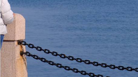 海洋大海海边驻足远望大海背影心情