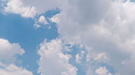 自然天空巍澜蓝天与白云4K大气延时