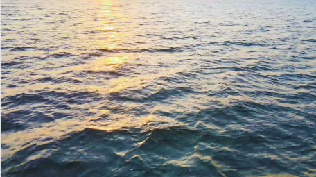 日出日落夕阳余晖湖面湖水4K航拍