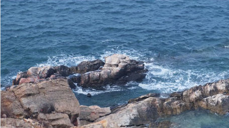 蔚蓝大海海洋海面海水海岸波浪自然海洋实拍