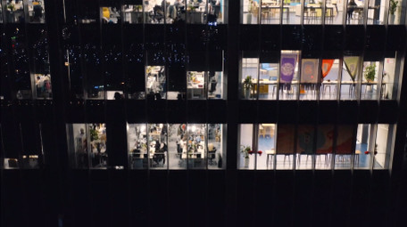 城市简约夜晚写字楼企业加班航拍