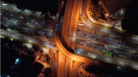 城市交通大气深圳夜晚高架桥车流航拍