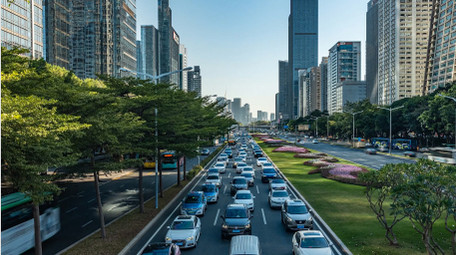 交通震撼城市宽阔马路密集车流4k延时