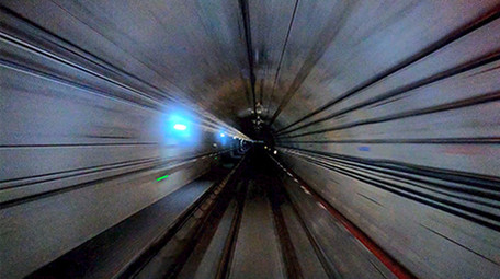 城市交通地铁穿梭第一视角视频素材4K