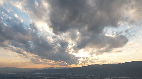 大气日落剪影云层运动延时摄影视频